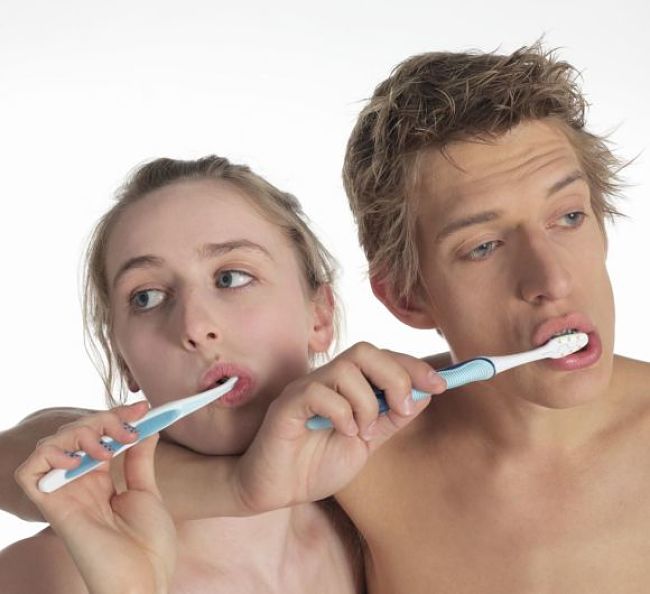 Cleaning your teeth frequently and thoroughly helps to avoid bad breath