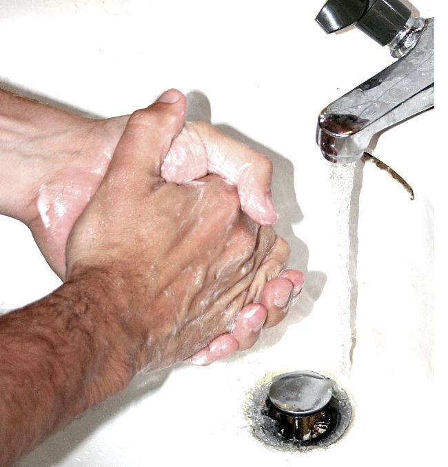 How to wash your hands like a doctor 